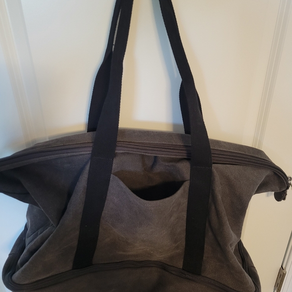 Lo and Sons weekender Catalina Bag - Picture 3 of 8